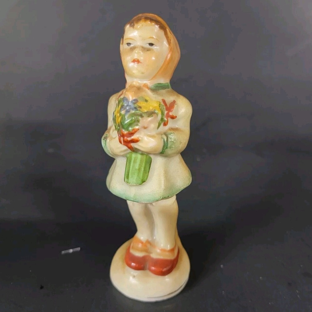 Miniature Bisque Figurine Girl‎ Holding Flowers Bouquet Japan VTG